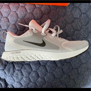 Nike Legend React men’s size 9.5